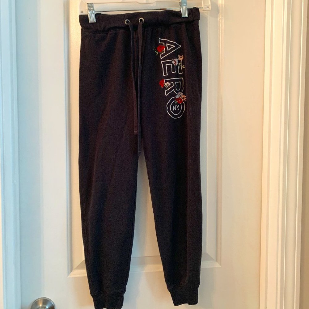Aeropostale Sweat Capri Pants
